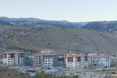 Çağlayancerit ’te Hak Sahiplerine Konut Teslimi Başlıyor.